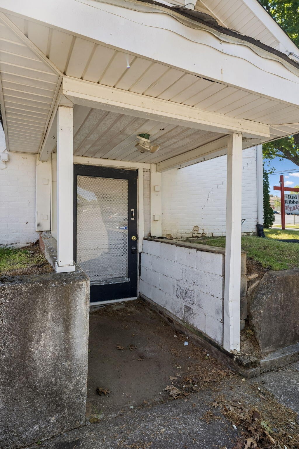 270 Central Avenue NW