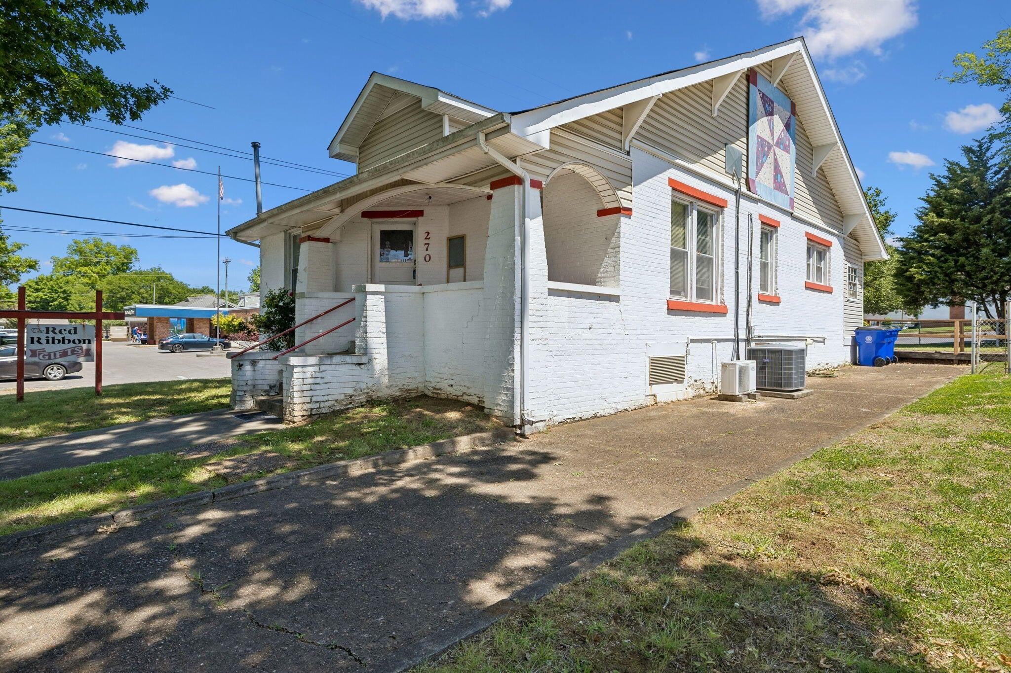 270 Central Avenue NW