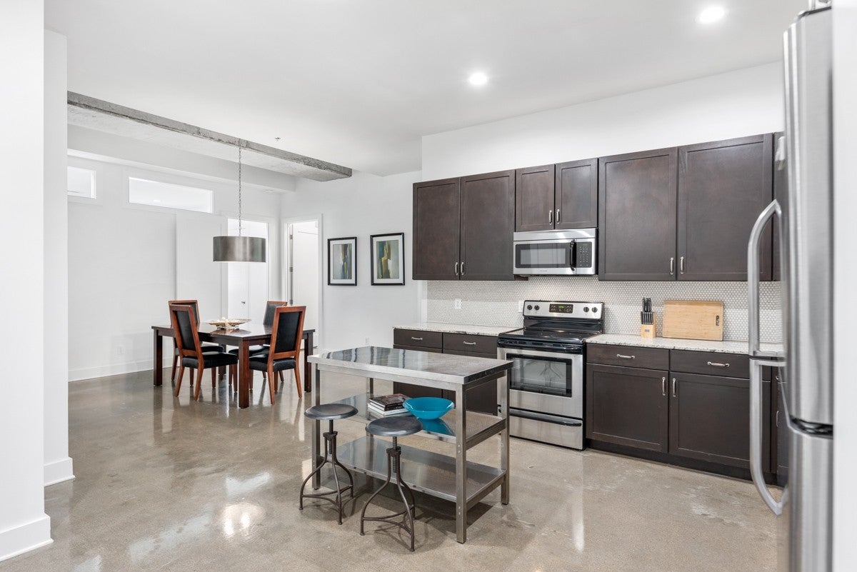 210 30th Ave N 104