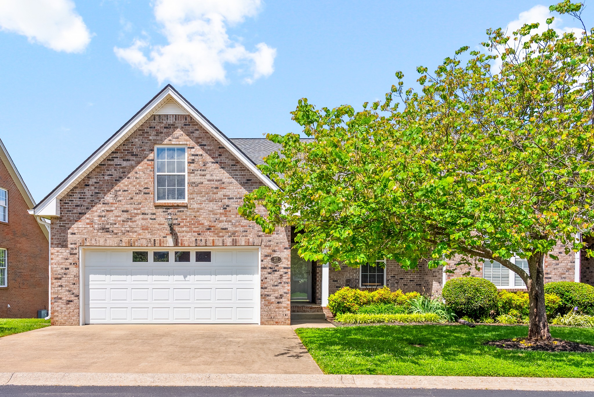 27 Townsend Way