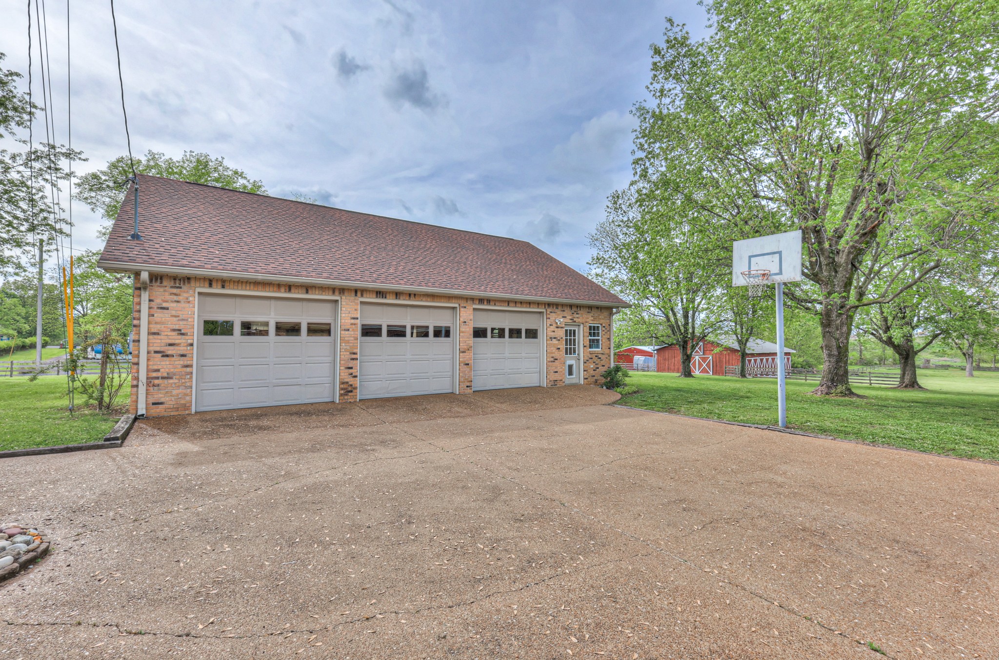117 Brights Ln