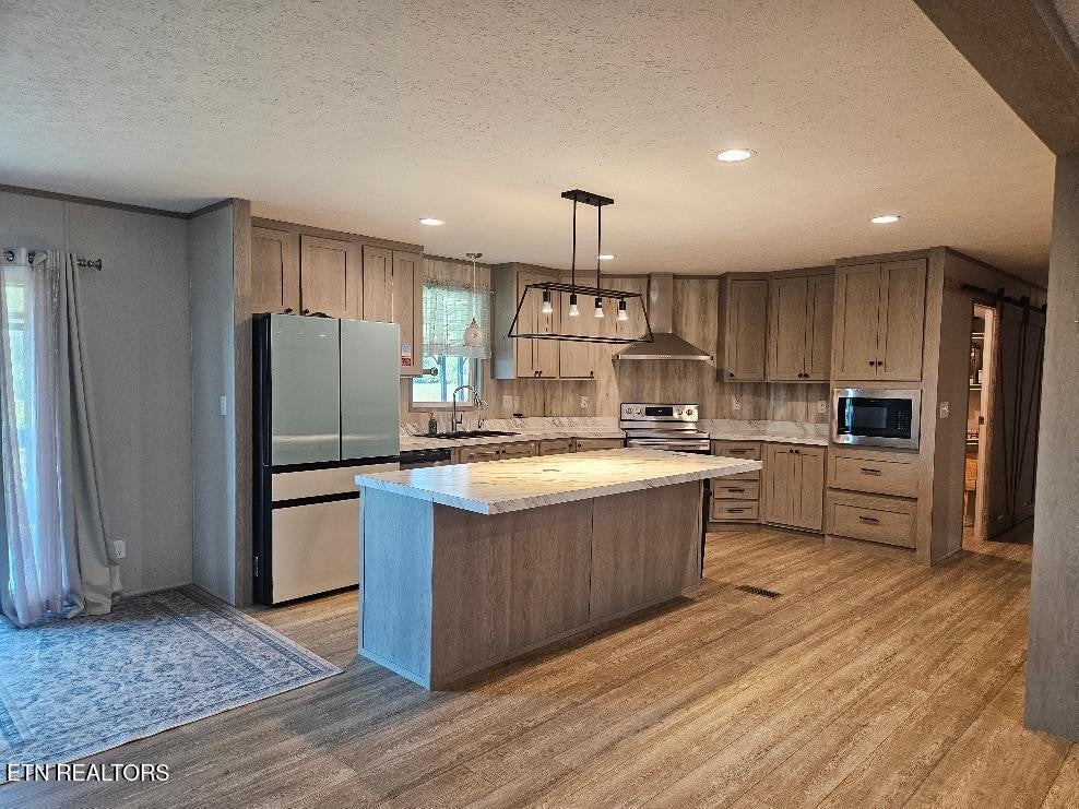197 Woodby Fridley Rd