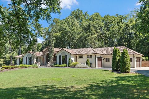 Photo of 110 Lynnwood Terrace, Nashville, TN 37205 (MLS # 3129547)