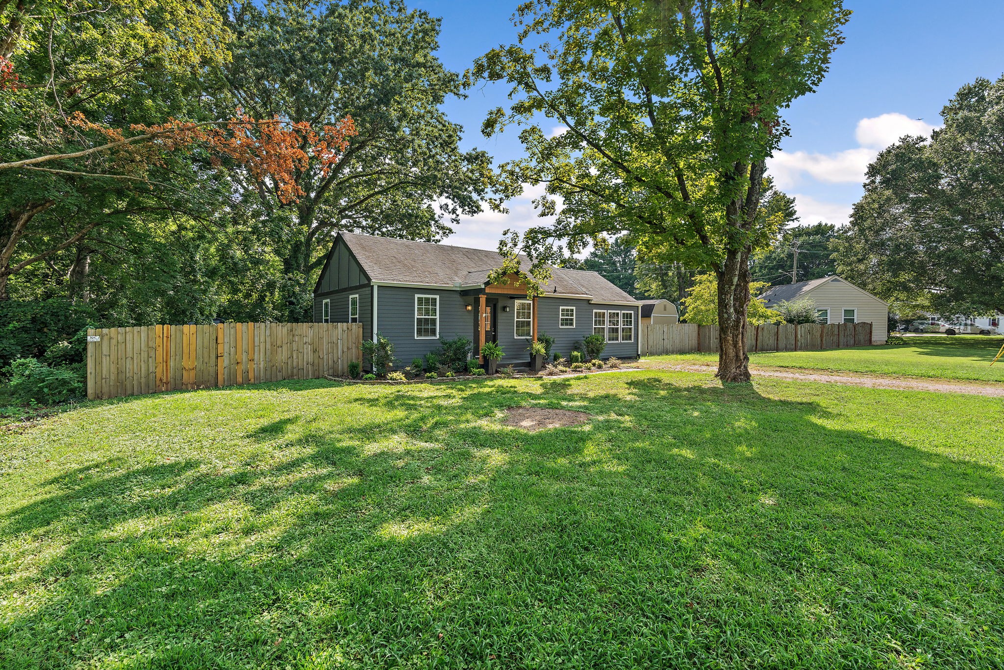 2614 Live Oak Rd