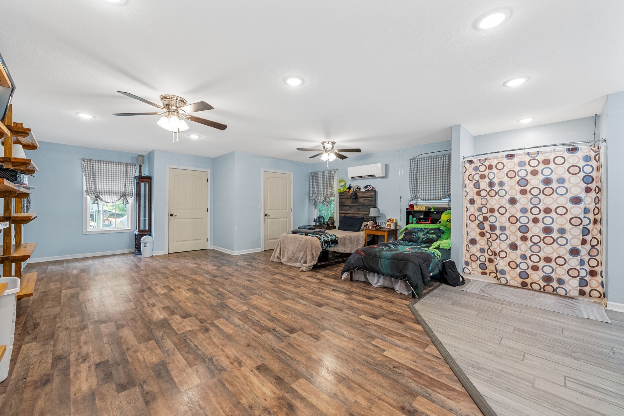 Dover, Tennessee 37058, United States, 4 Bedrooms Bedrooms, ,3 BathroomsBathrooms,Residential,Active,157365