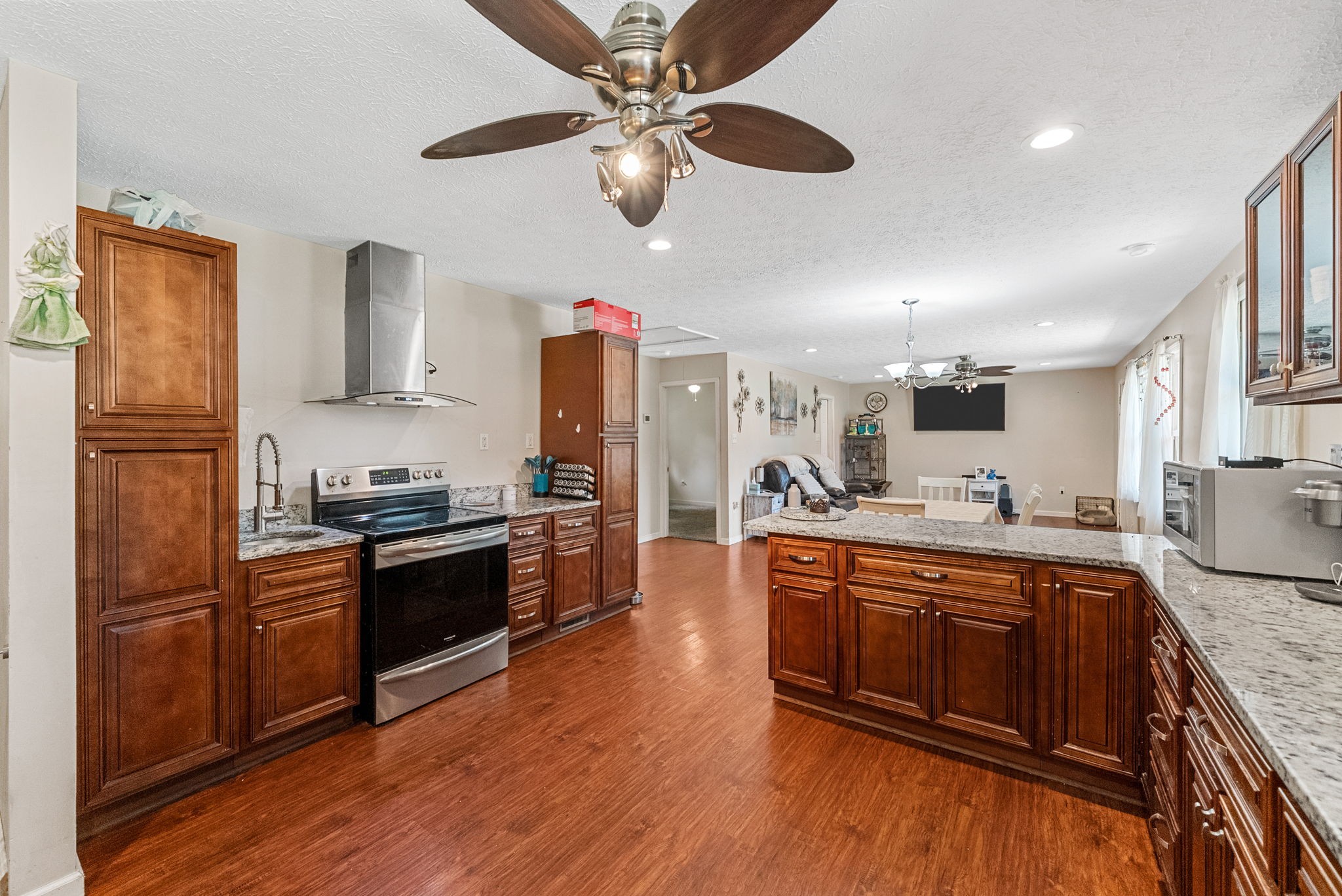 3506 Highway 49