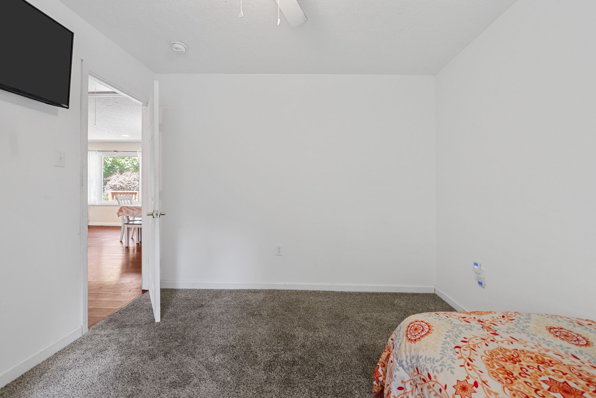 Dover, Tennessee 37058, United States, 4 Bedrooms Bedrooms, ,3 BathroomsBathrooms,Residential,Active,157365