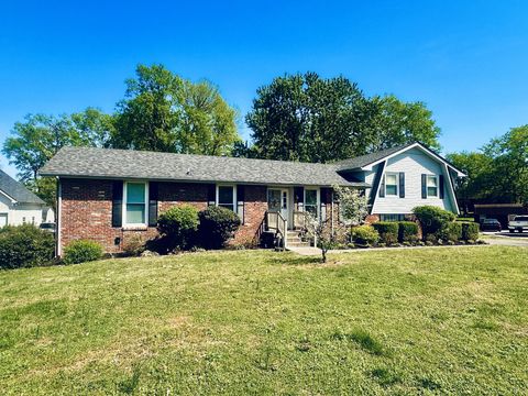 105 Paxton Ct Hendersonville TN 37075
