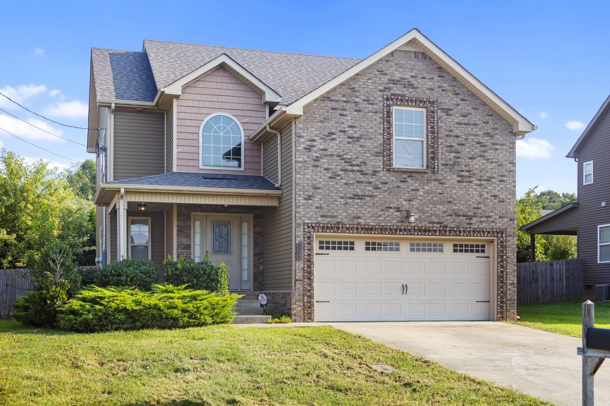 1017 Sunrise Dr