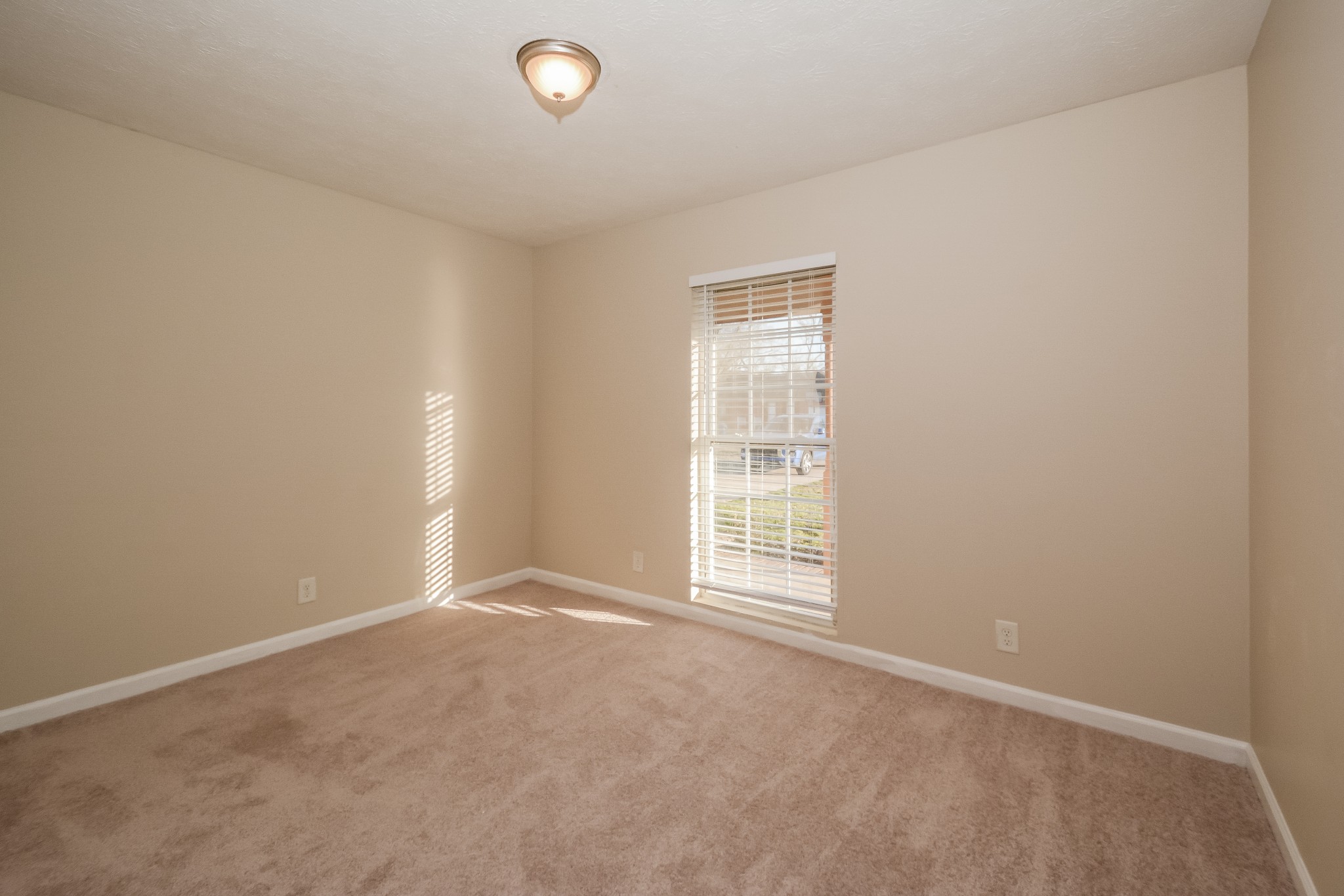 415 Lawson Rd