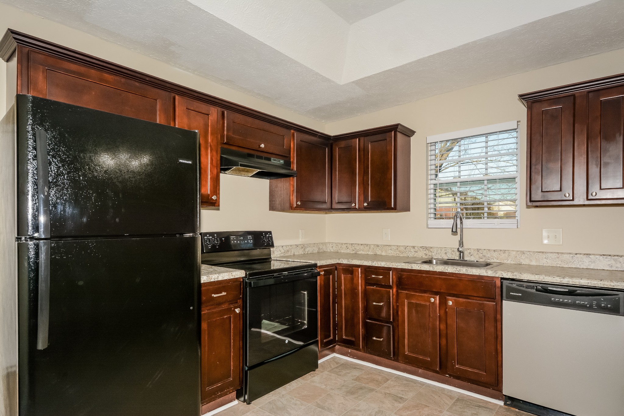415 Lawson Rd