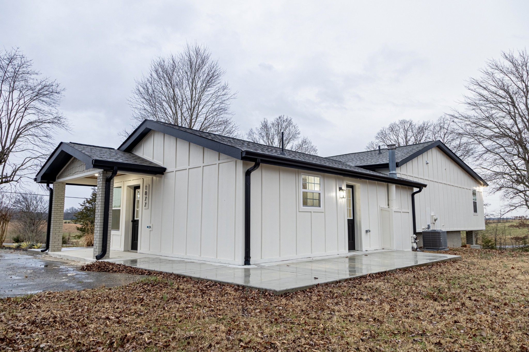 1877 Airport Lake Rd