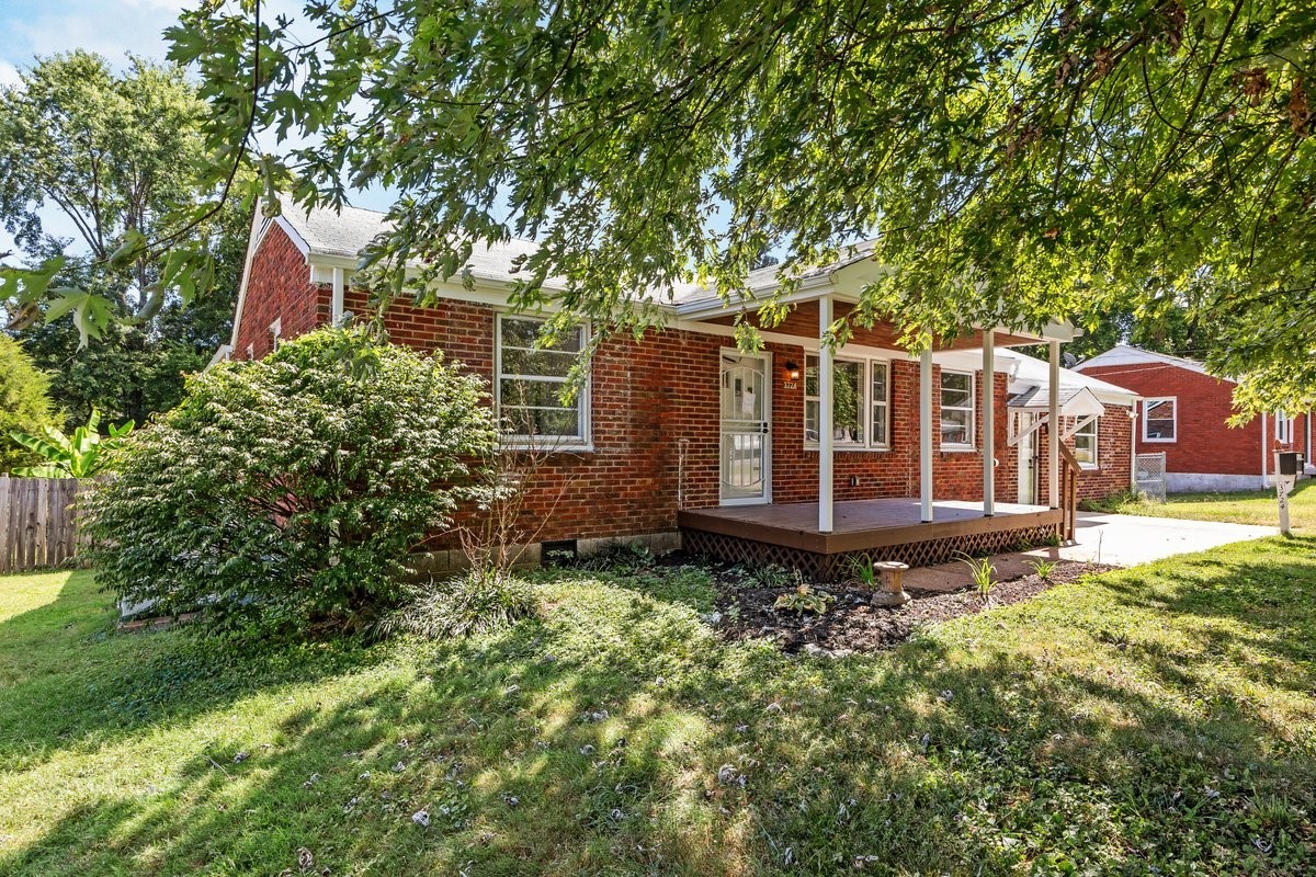 3724 Bakertown Rd