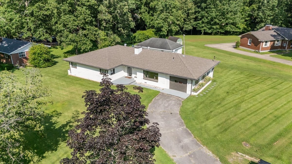 215 Sunset Dr