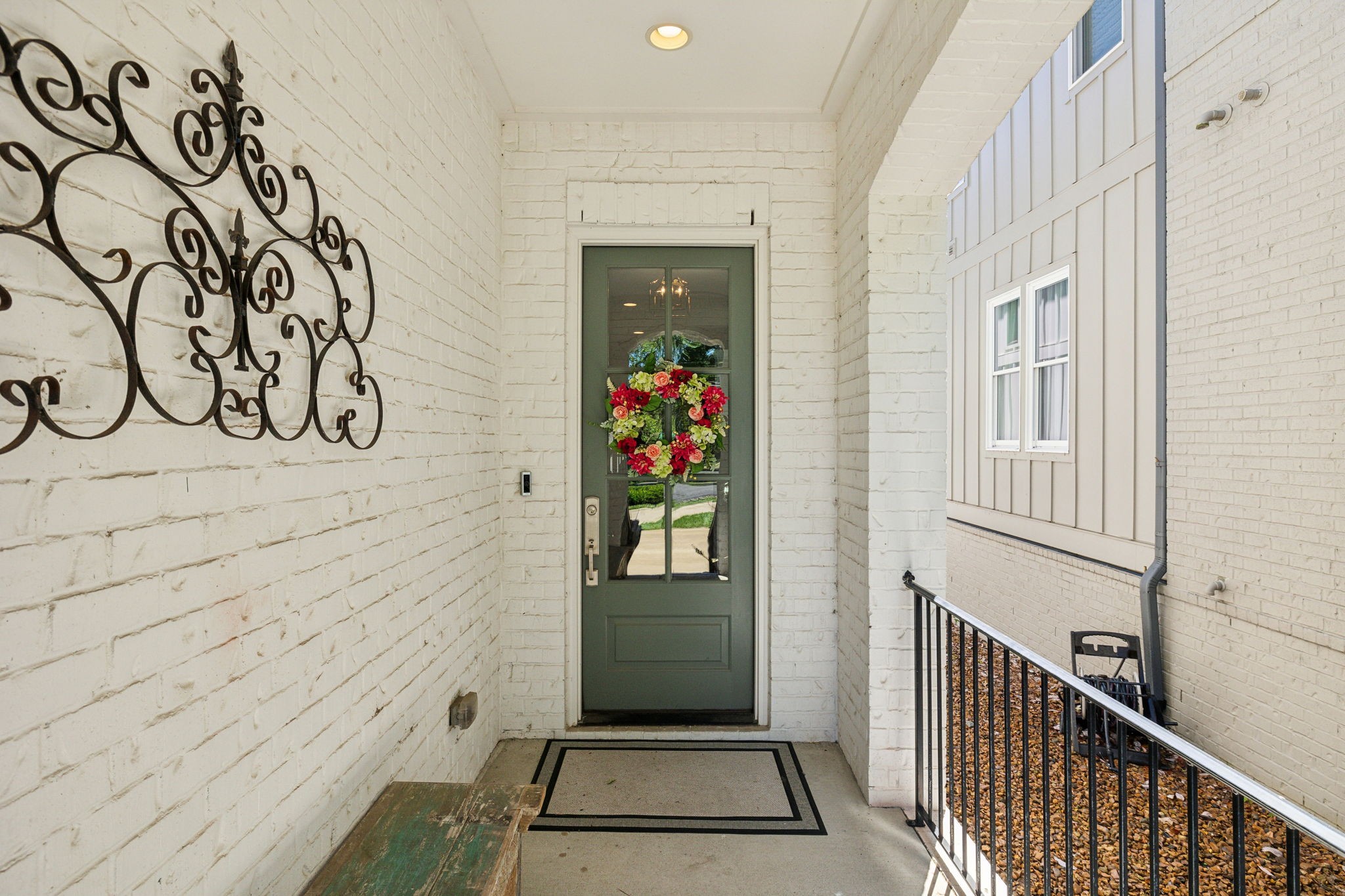 1200 Parkview Cir