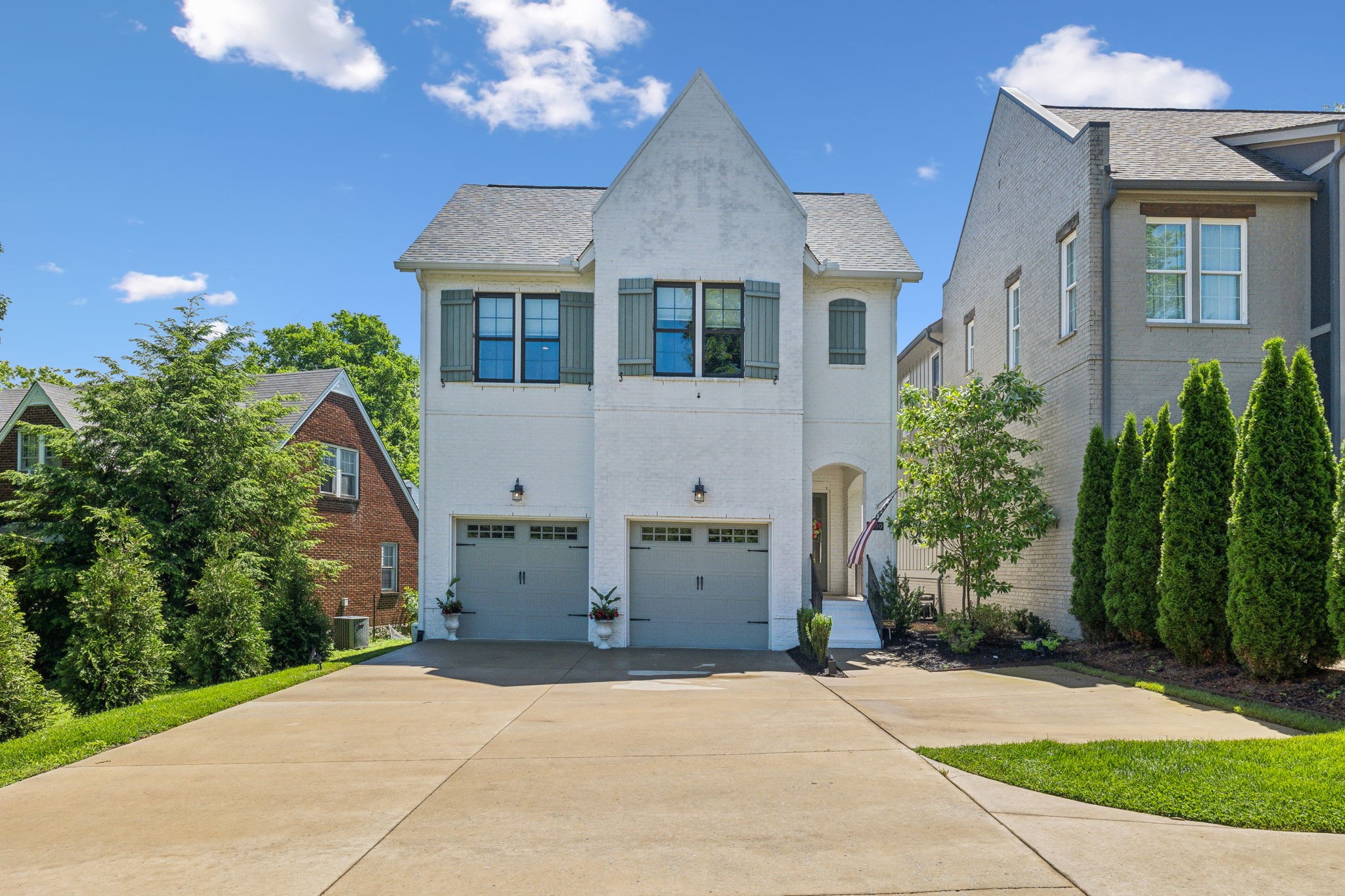 1200 Parkview Cir