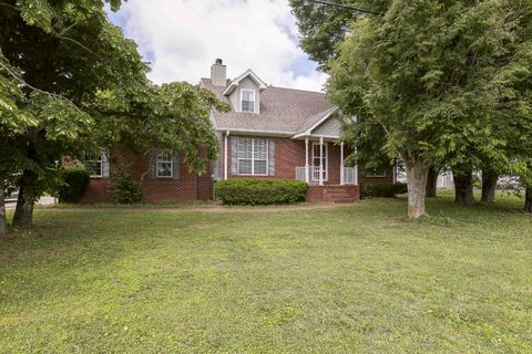 2717 Learcrest Ct Thompsons Station TN 37179
