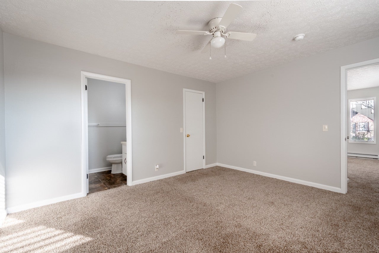 1059 Woods Ferry Rd 3