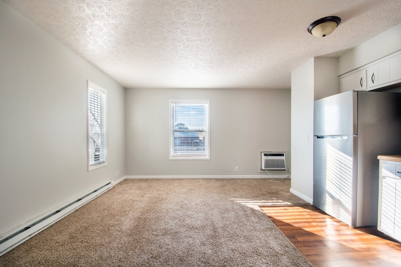 1059 Woods Ferry Rd 3