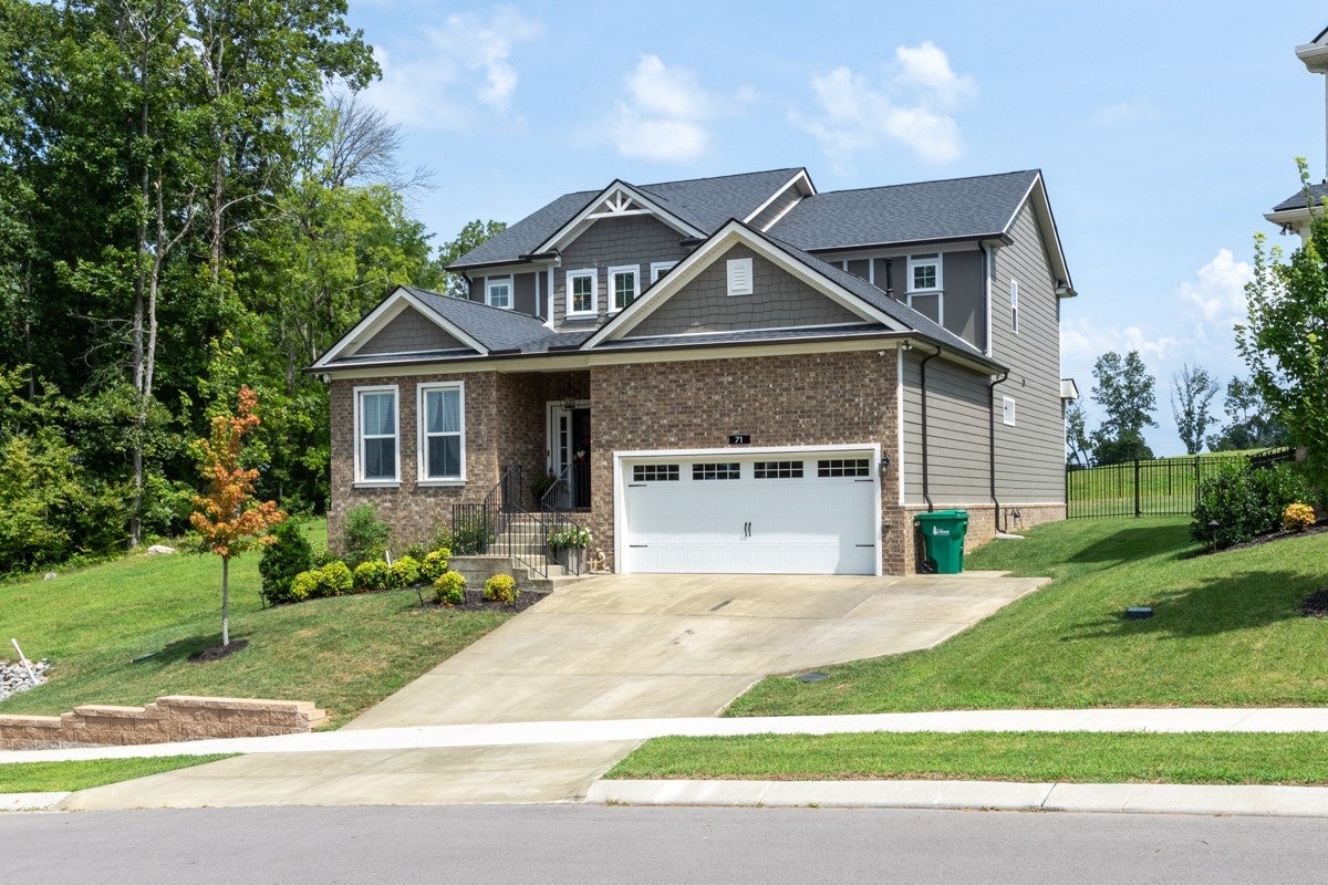 71 Remington Rd