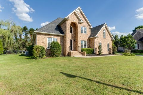 1701 Fallen Acorn Ct Murfreesboro TN 37129
