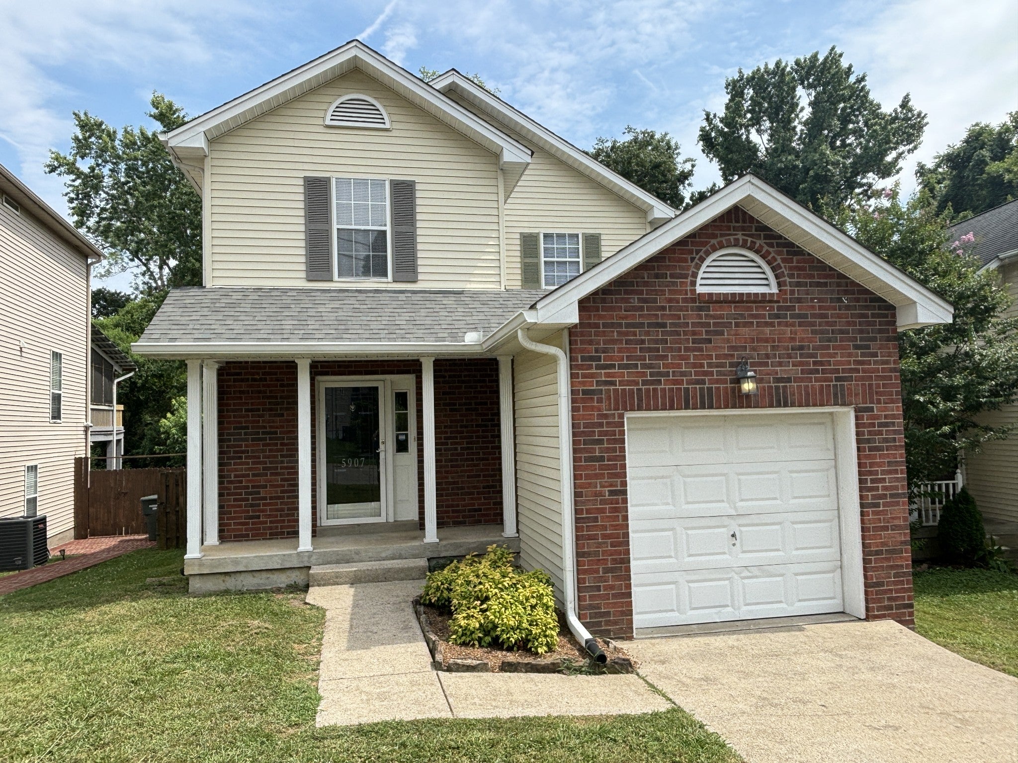 3.0-bed rental at 5907 Colchester Dr