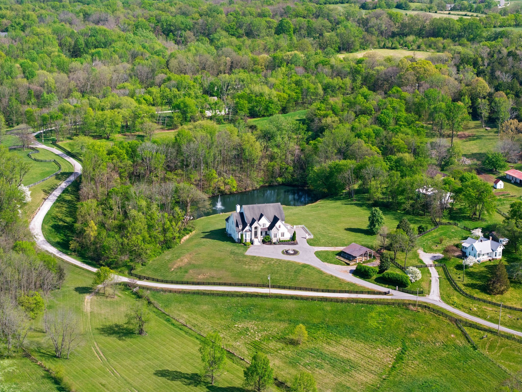8992 Horton Hwy