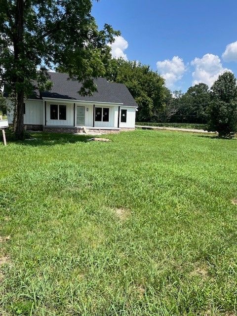 1798 Twin Caves Dr Lewisburg TN 37091