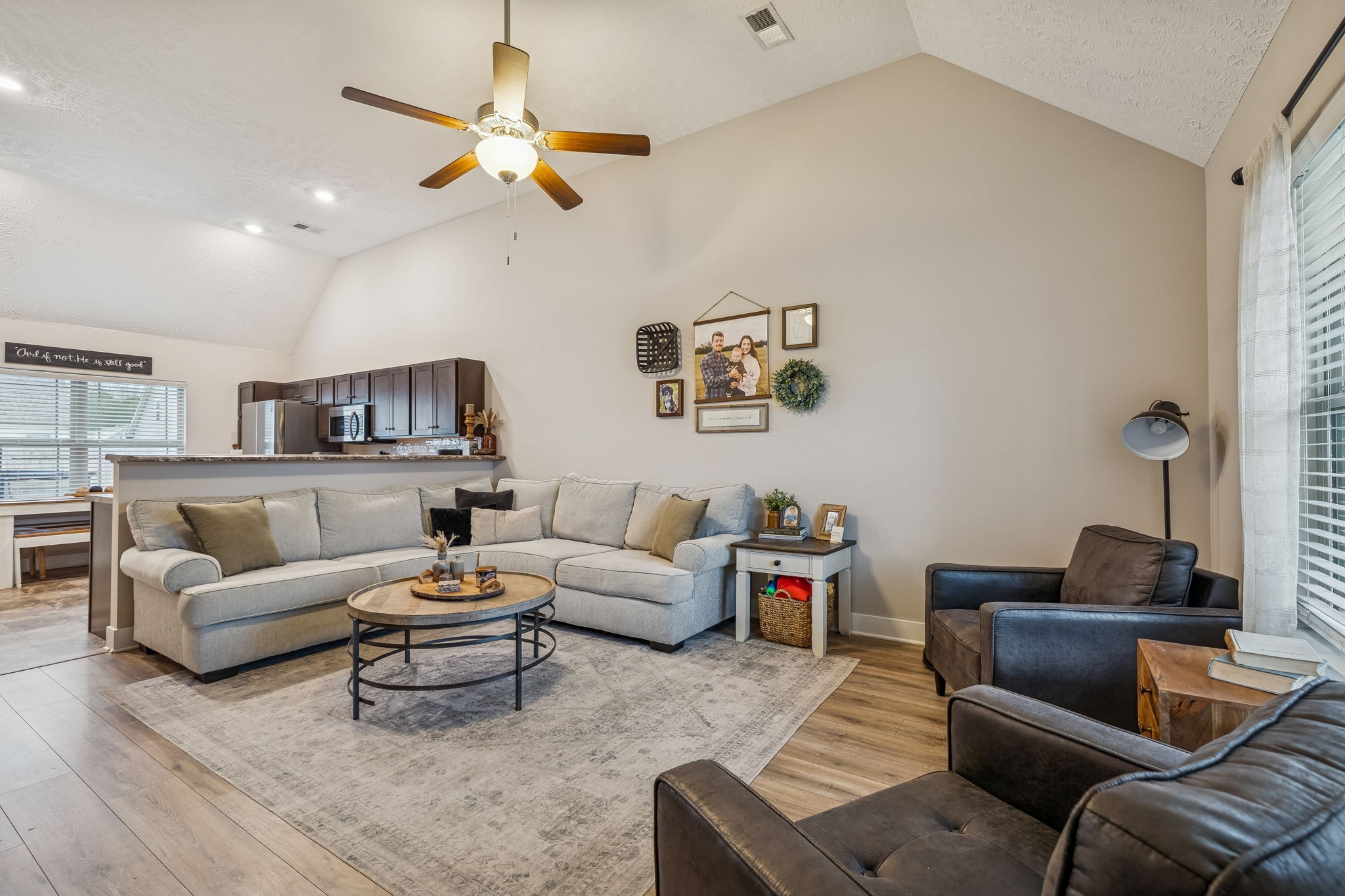 2808 Valley Farms Drive