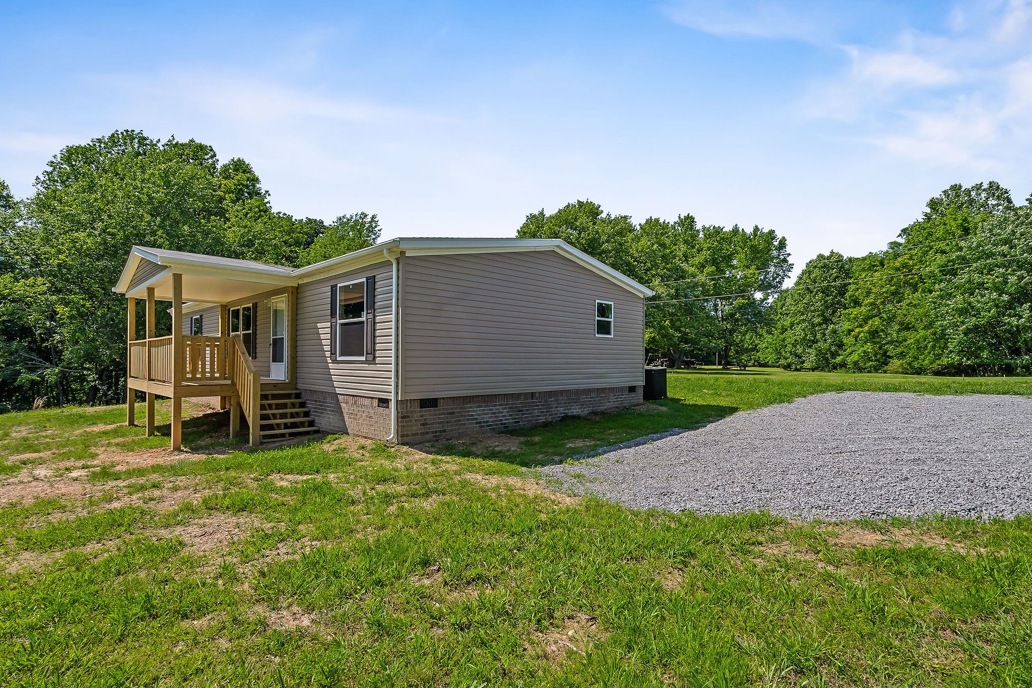 157 Brown Cemetery Ln