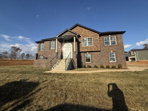 307 Cardinal Creek Clarksville TN 37040