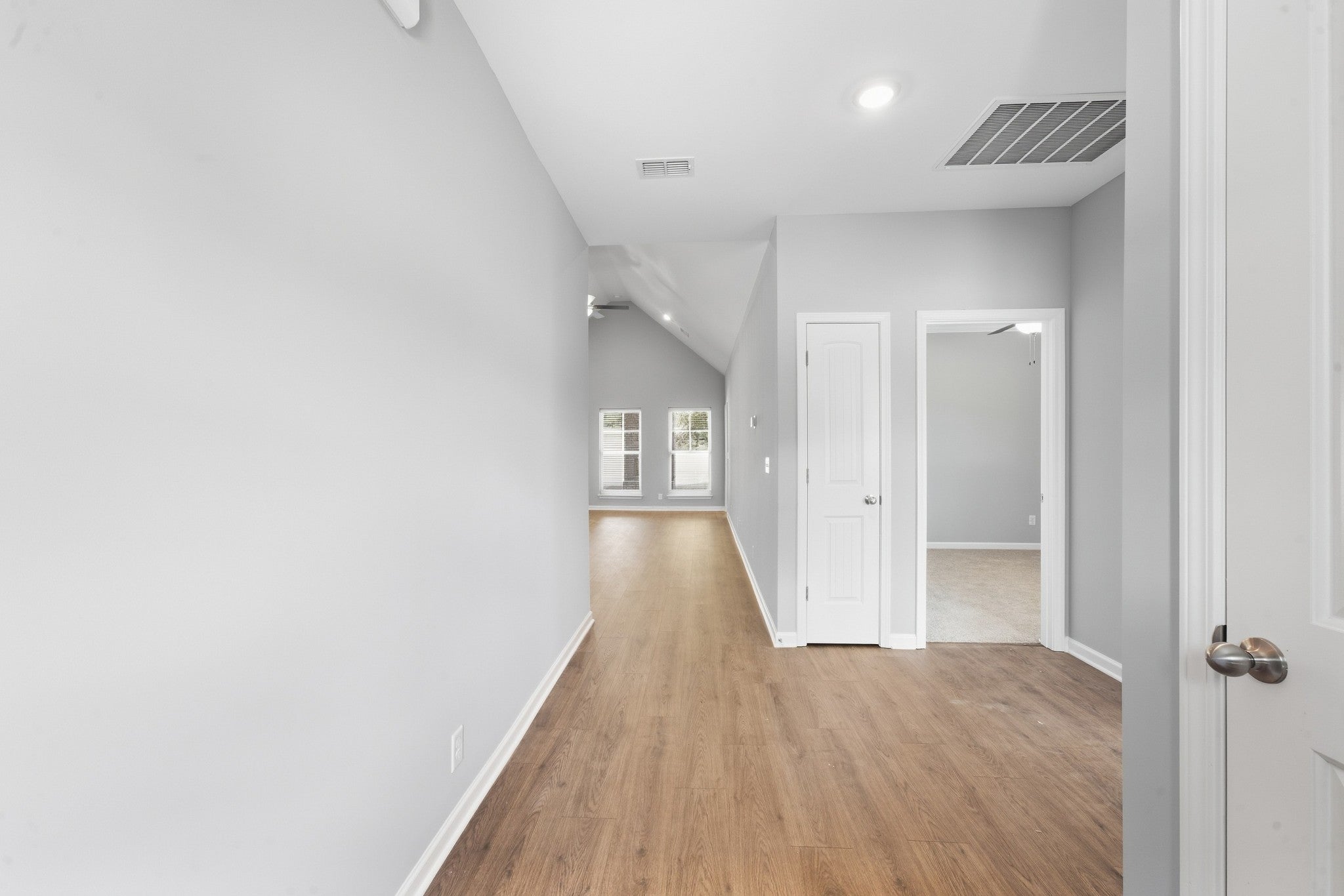 2120 Powell Ln