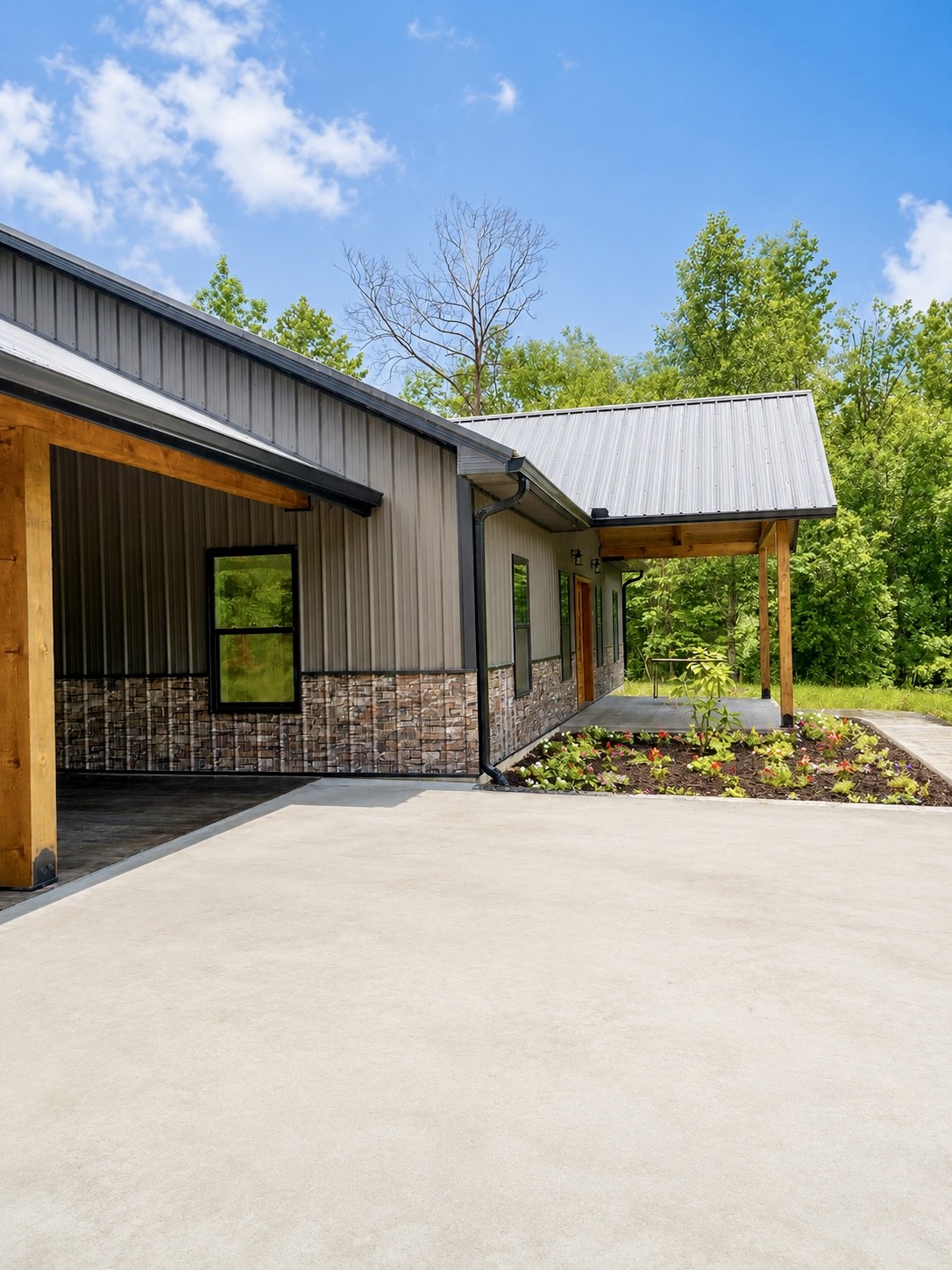 4811 Lick Creek Rd