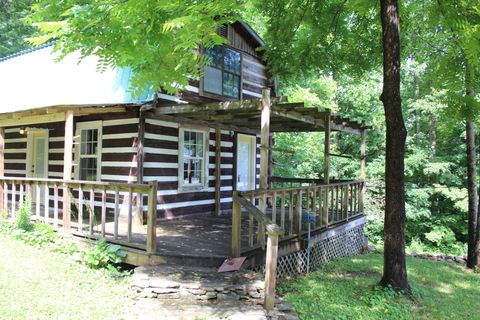 864 Pleasant Shade Ln Monterey TN 38574