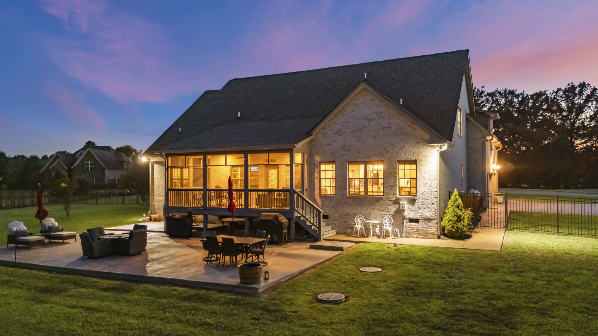 404 Firethorn Trl