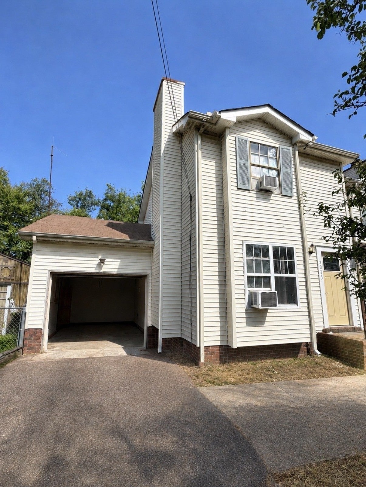 3035 Mossdale Dr