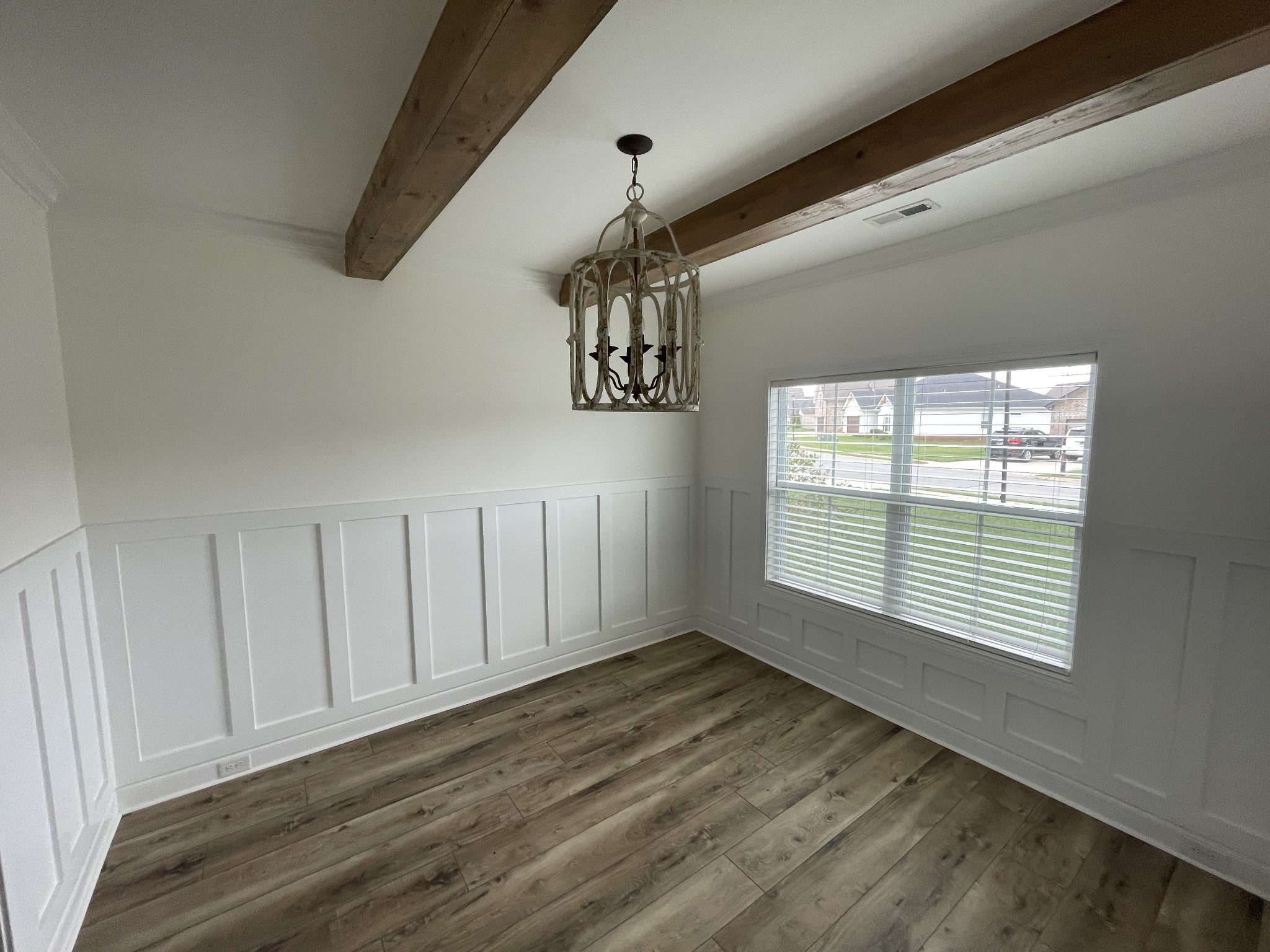 376 Lowline Dr