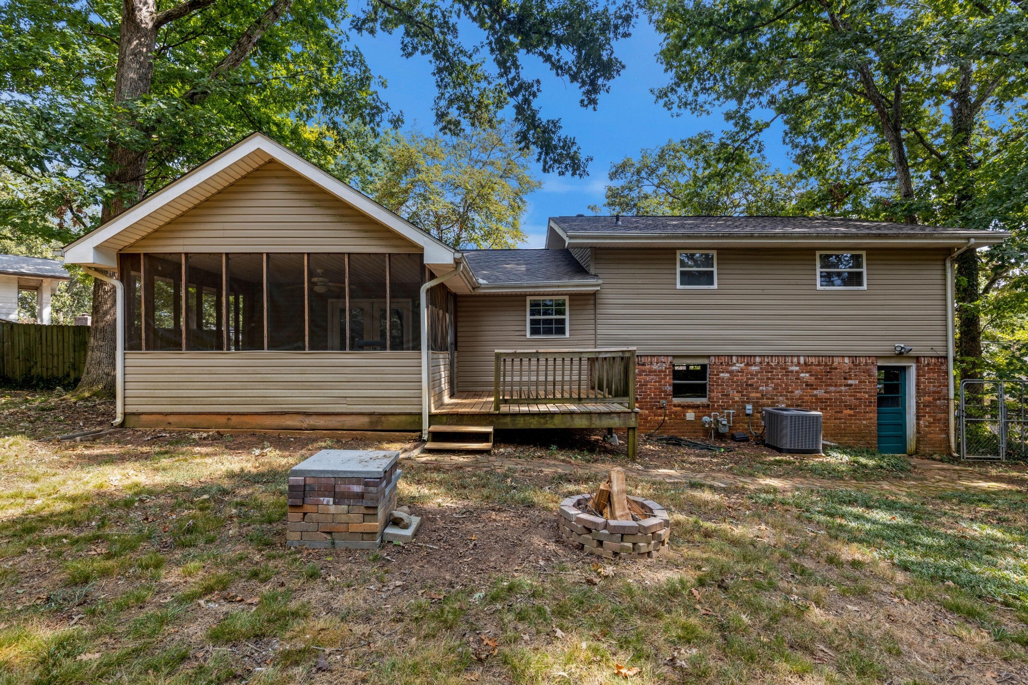 919 Carrie Lane