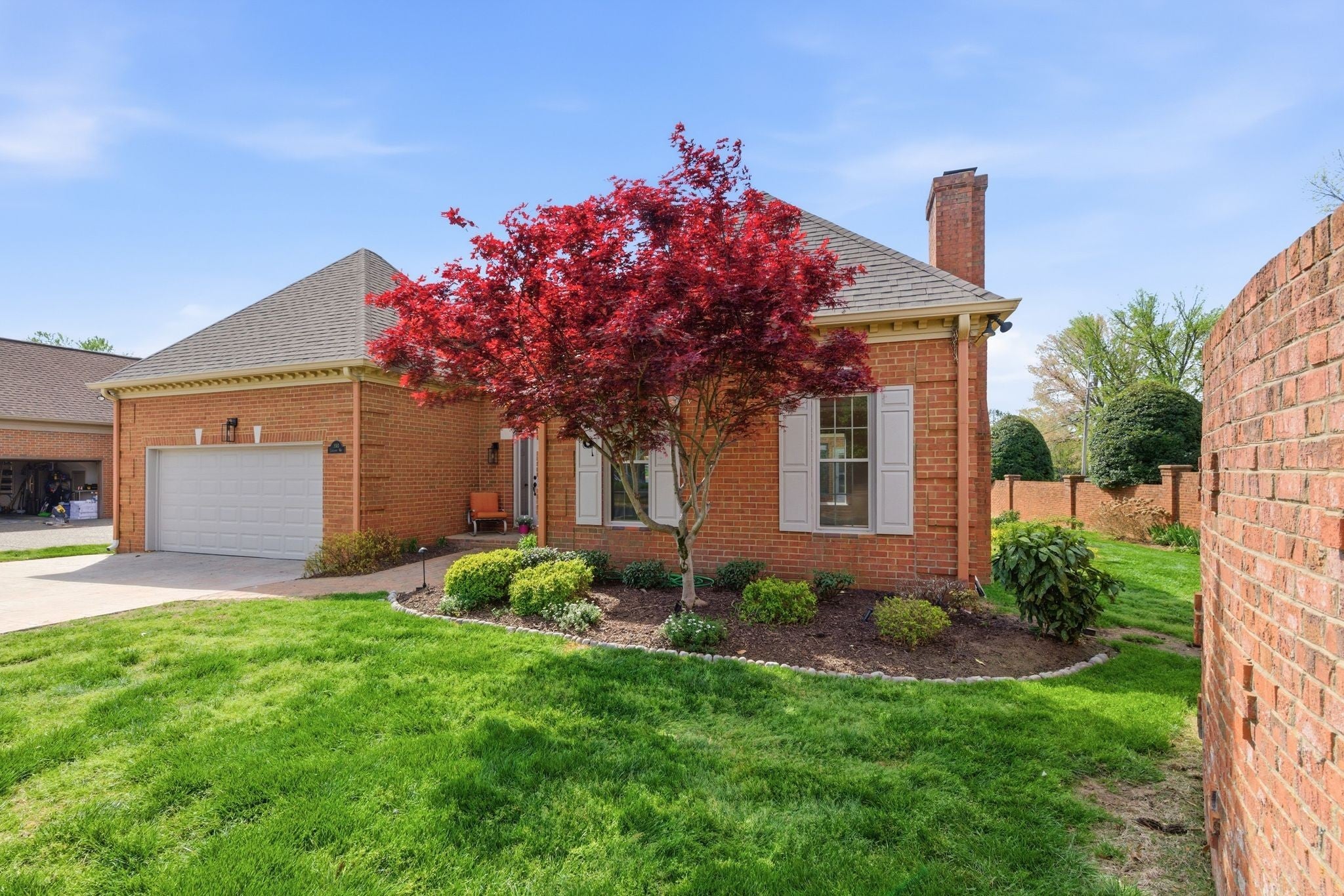 100 Carriage Way