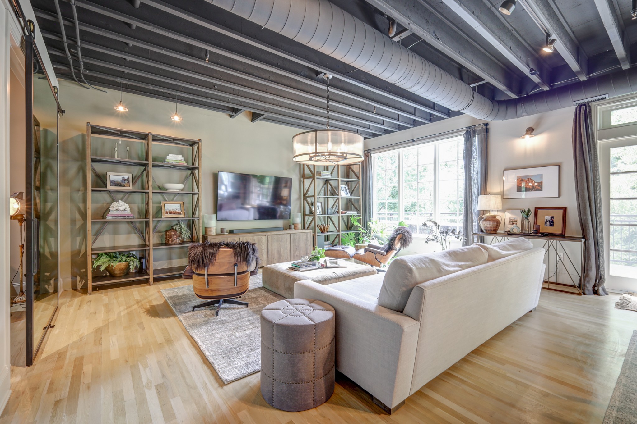 320 Liberty Pike 204