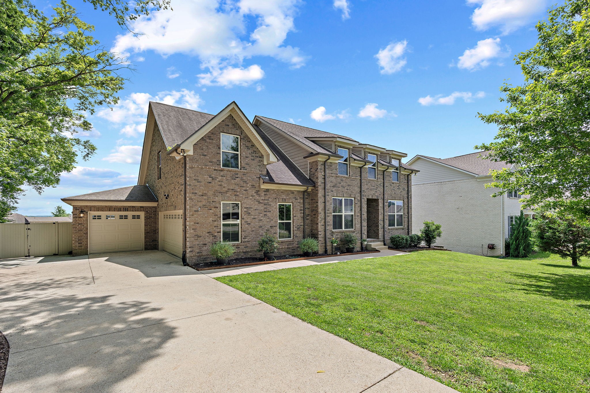2957 Stewart Campbell Pt