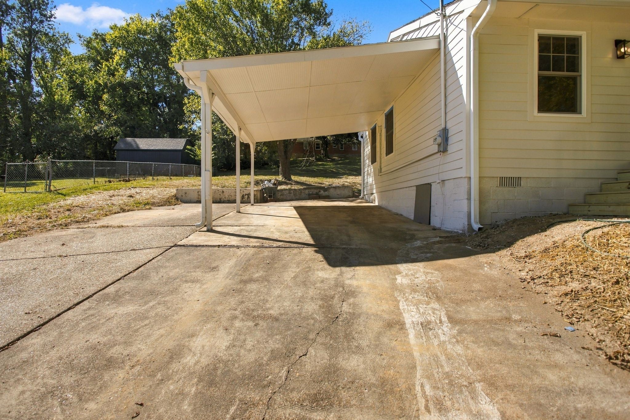 207 Edgewood Ave
