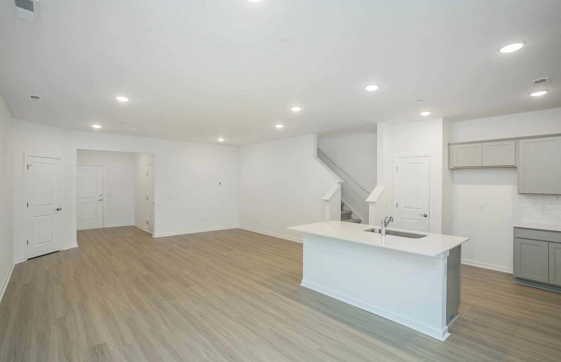 7146 Mapleside Lane
