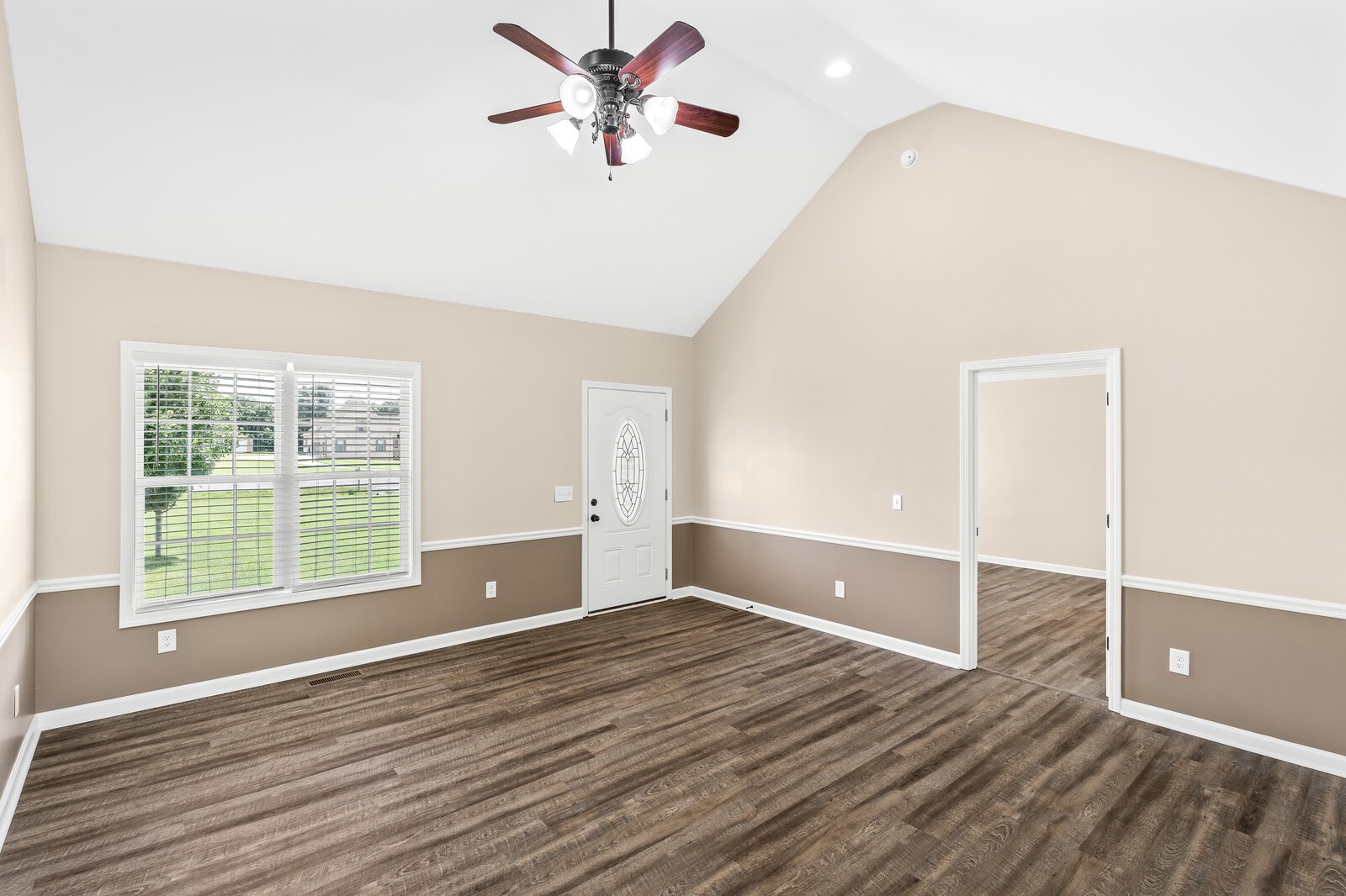 166 Oak Dr