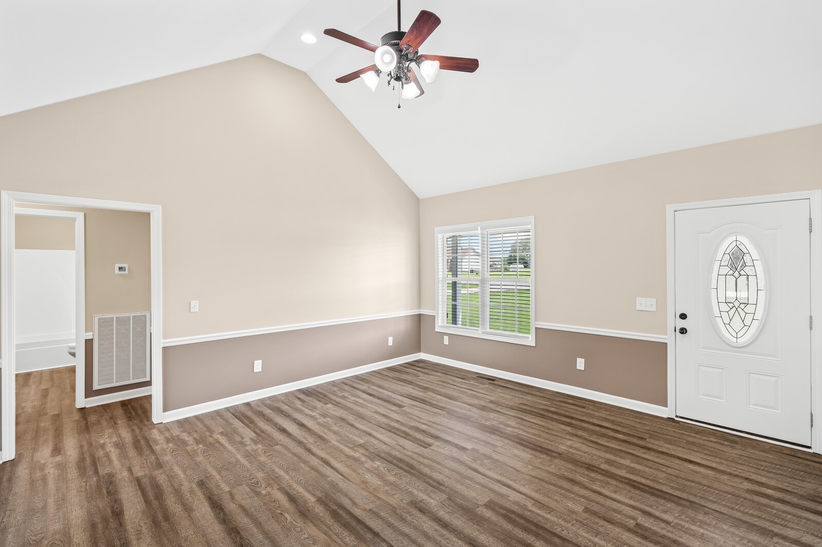 166 Oak Dr