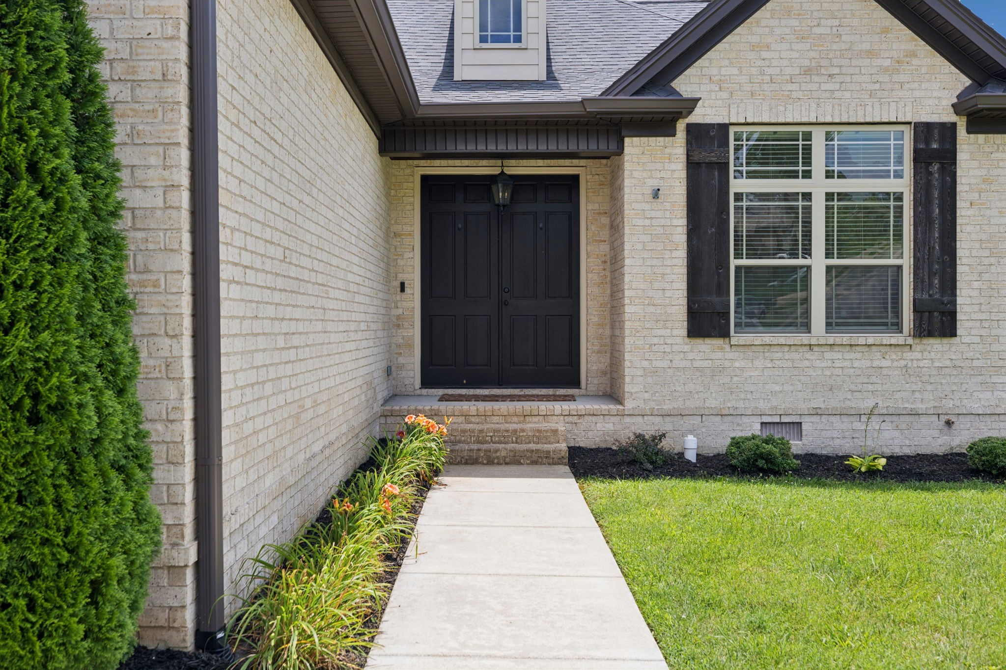 623 Josef Cir