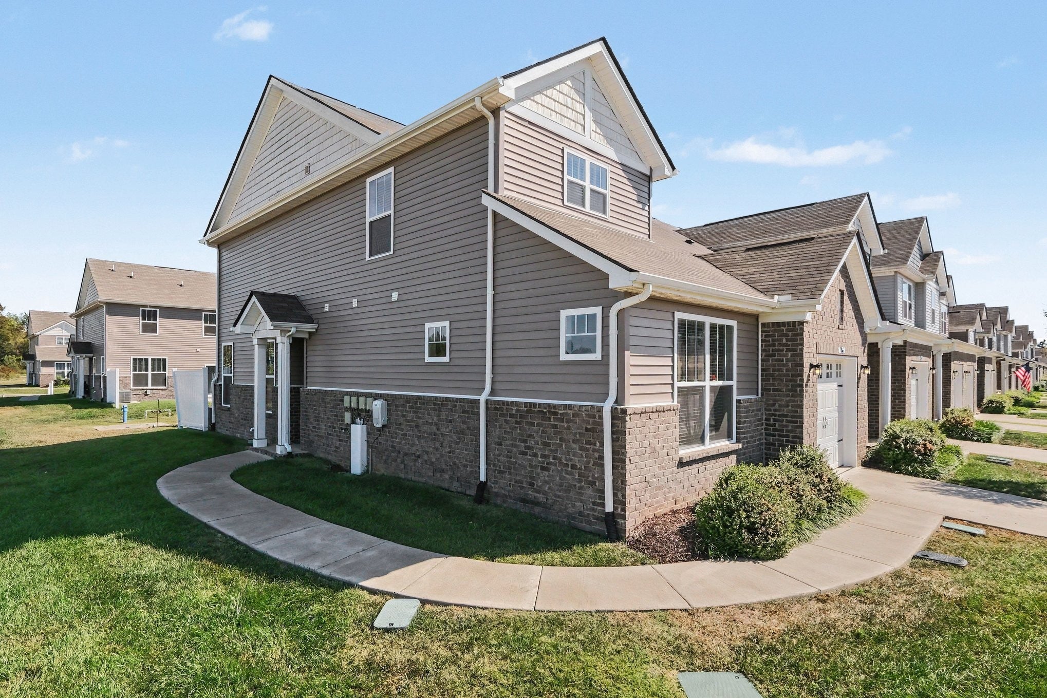 786 Mickelson Way