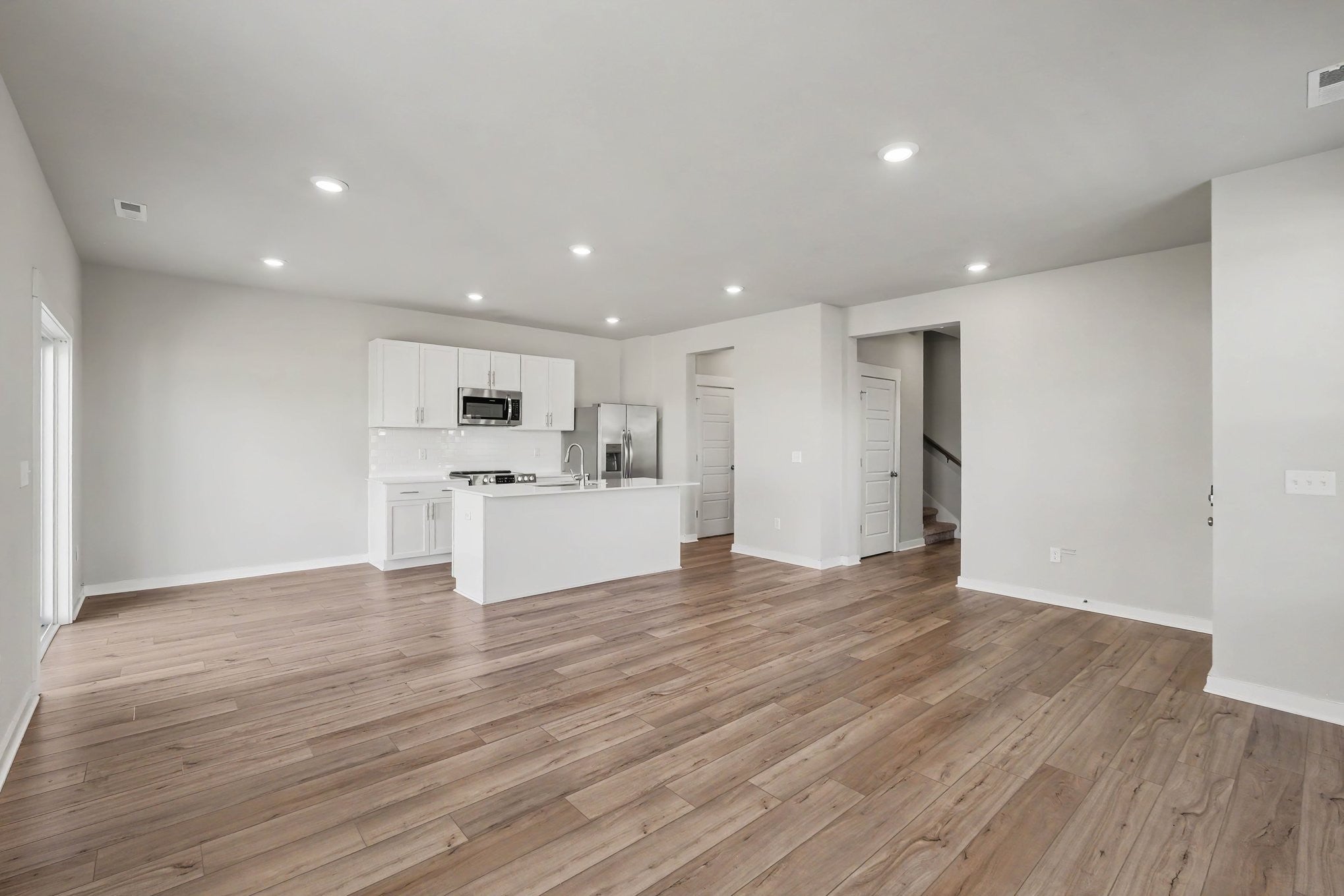 786 Mickelson Way