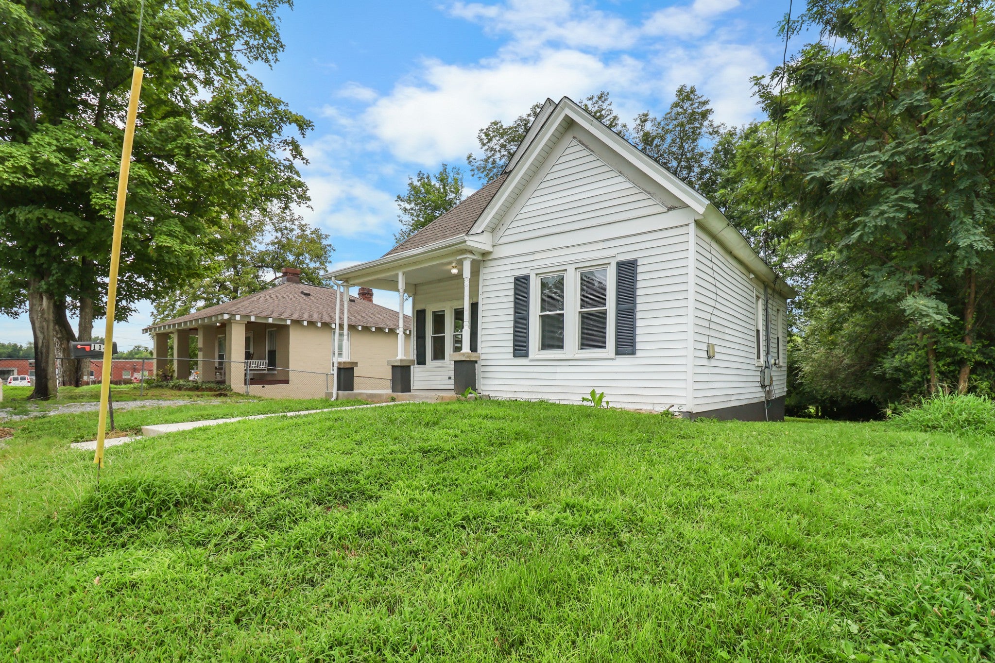 114 Emory St