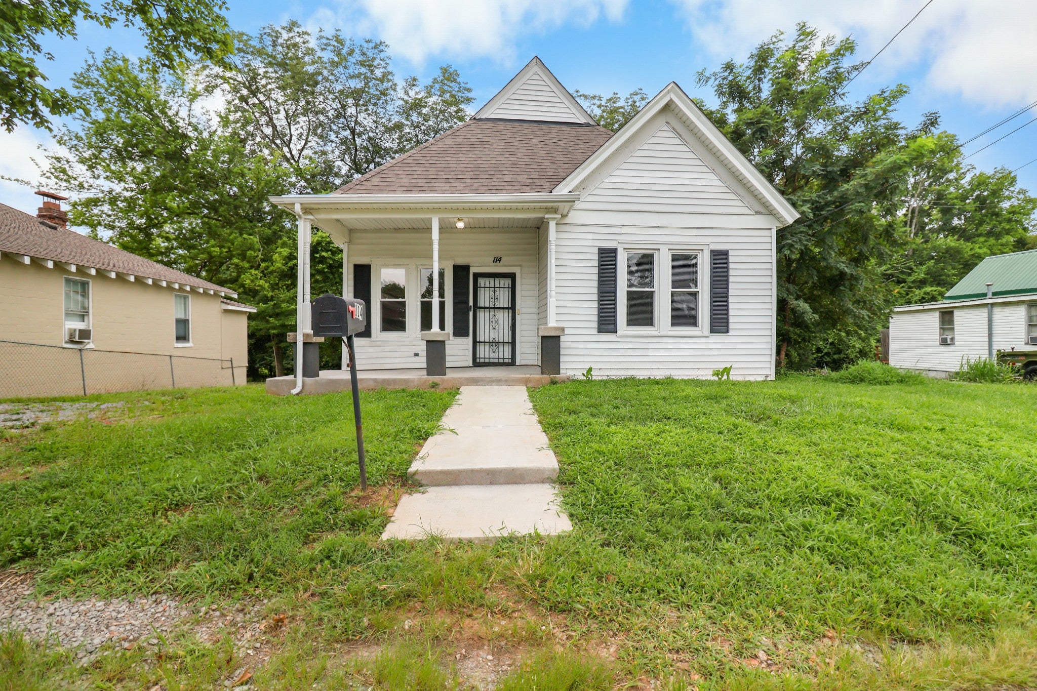 114 Emory St